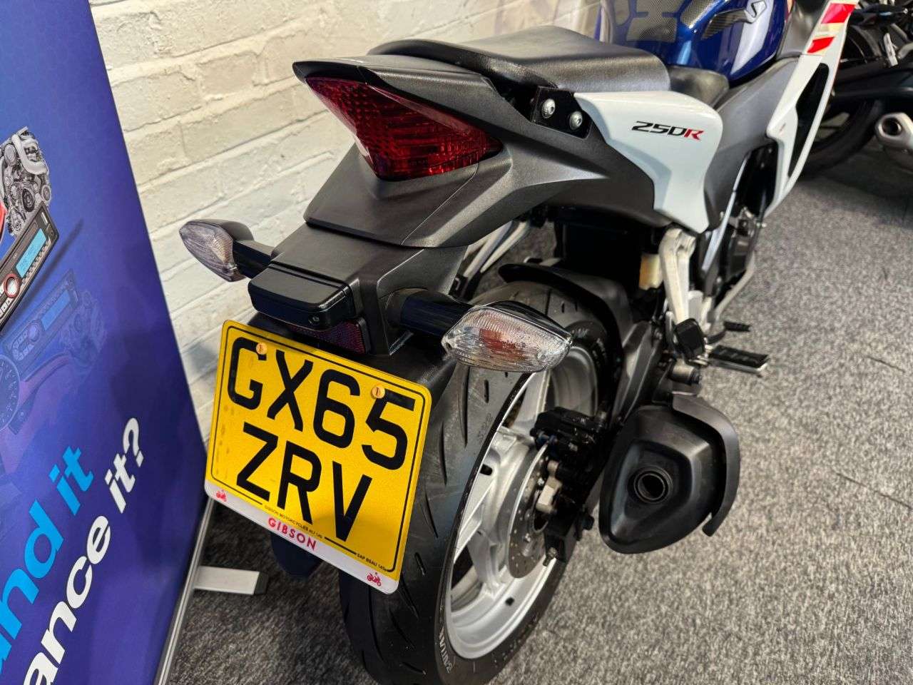 2015 HONDA CBR250R 2015 HONDA CBR250R