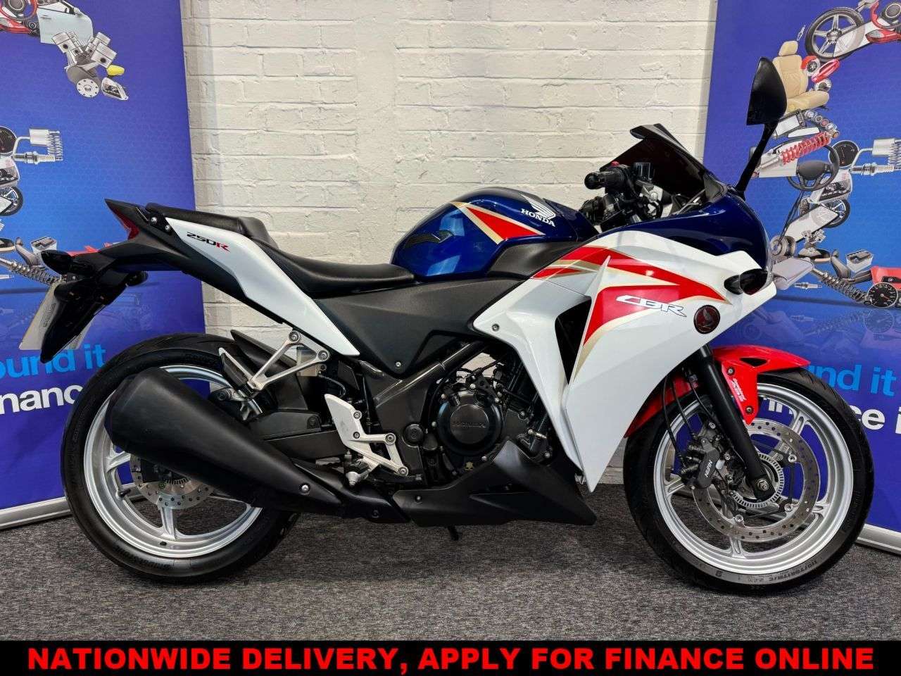 2015 HONDA CBR250R 2015 HONDA CBR250R