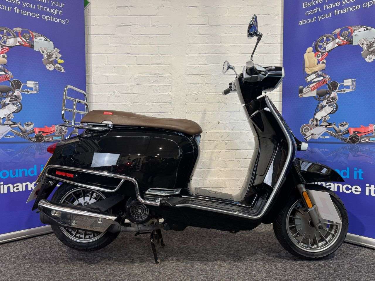 A 2021 LAMBRETTA V125 SPECIAL V125 SPECIAL FINANCE WARRANTY DELIVERY A 2021 LAMBRETTA V125 SPECIAL V125 SPECIAL FINANCE WARRANTY DELIVERY