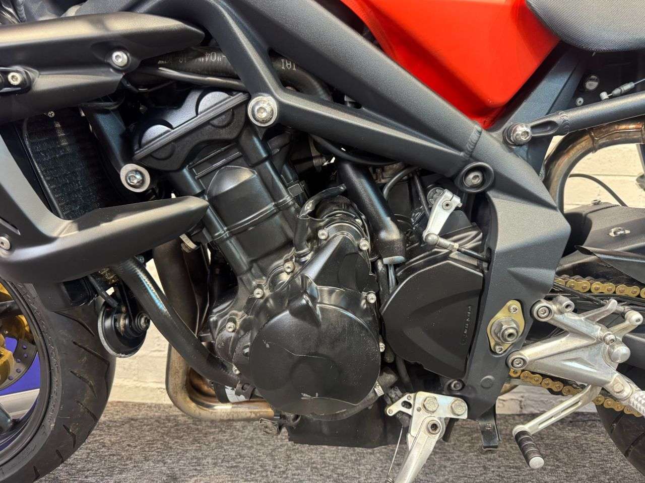 2010 TRIUMPH STREET TRIPLE 675 2010 TRIUMPH STREET TRIPLE 675