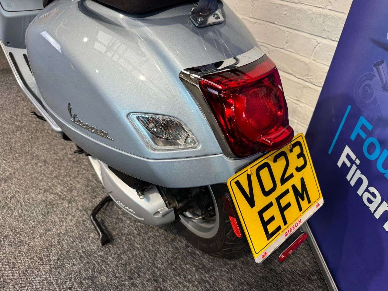 2023 PIAGGIO VESPA GTS 300 2023 PIAGGIO VESPA GTS 300