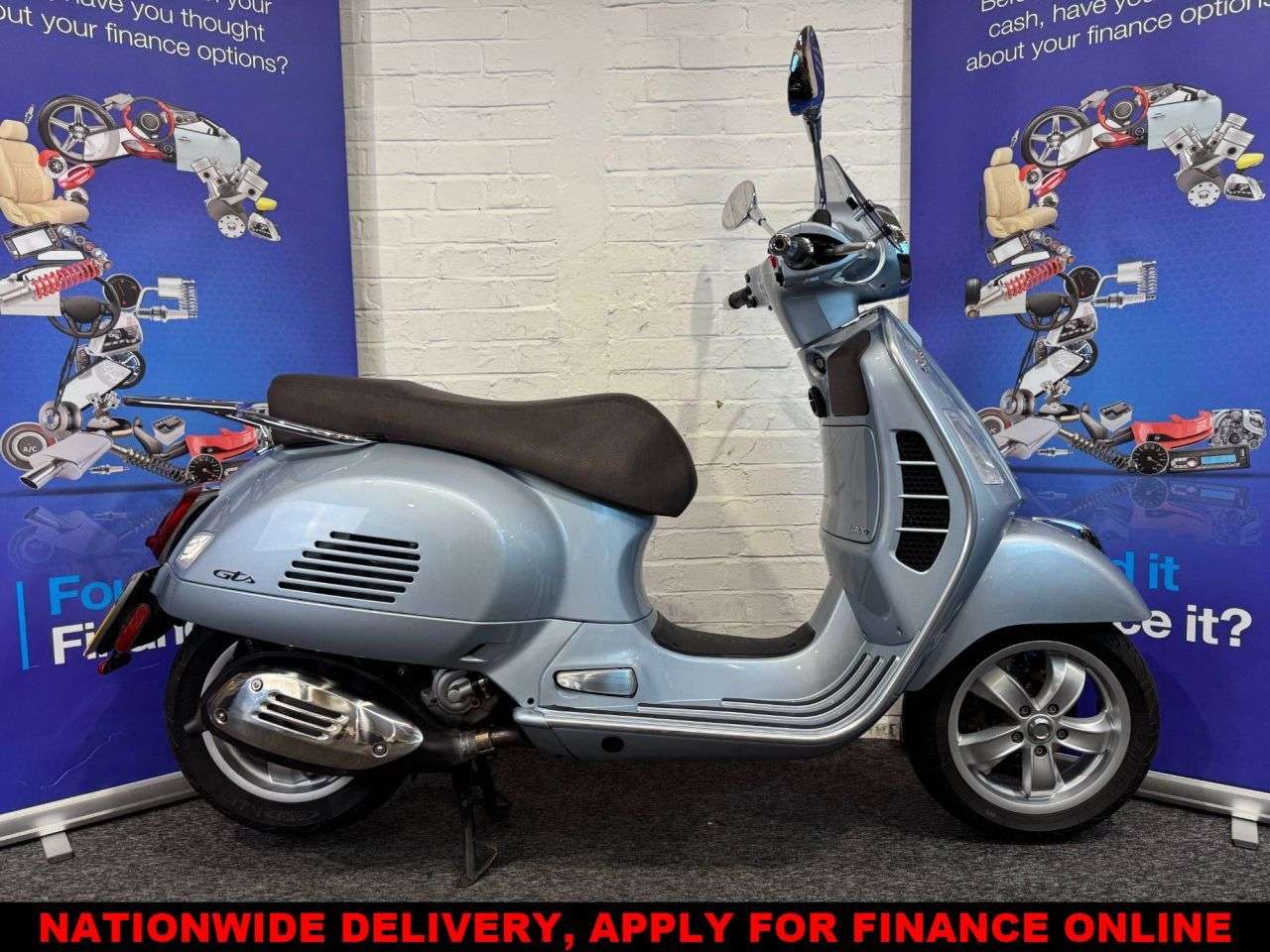 A 2023 PIAGGIO VESPA GTS 300 GTS 300 ABS FINANACE WARRANTY DELIVERY A 2023 PIAGGIO VESPA GTS 300 GTS 300 ABS FINANACE WARRANTY DELIVERY