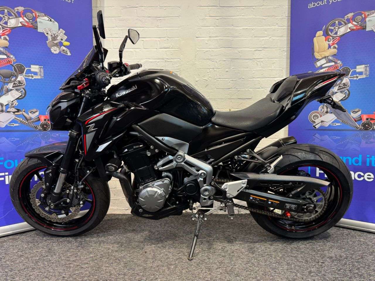 A 2018 KAWASAKI Z900 Z900 FINANCE WARRANTY DELIVERY A 2018 KAWASAKI Z900 Z900 FINANCE WARRANTY DELIVERY
