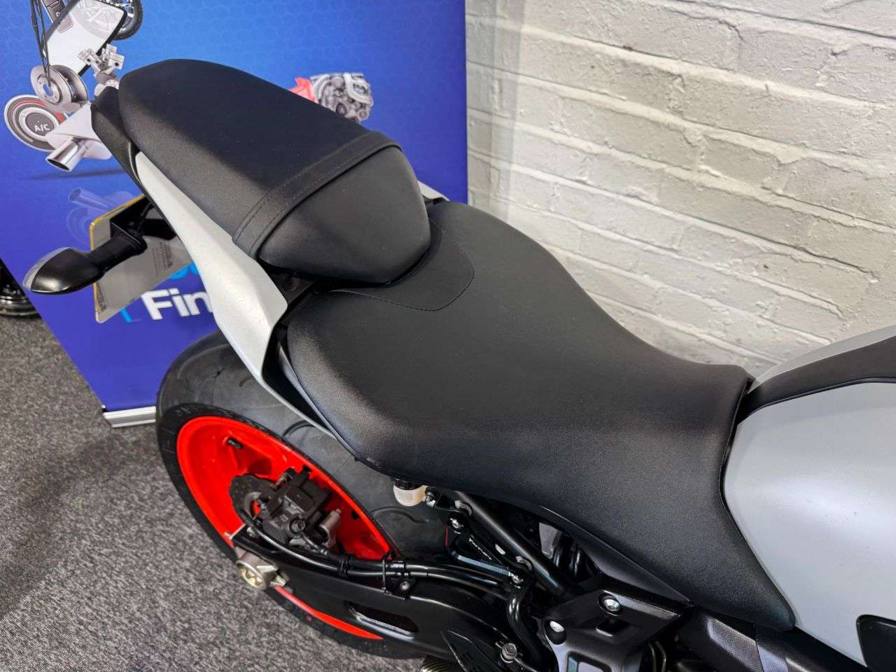 2020 YAMAHA MT-07 2020 YAMAHA MT-07