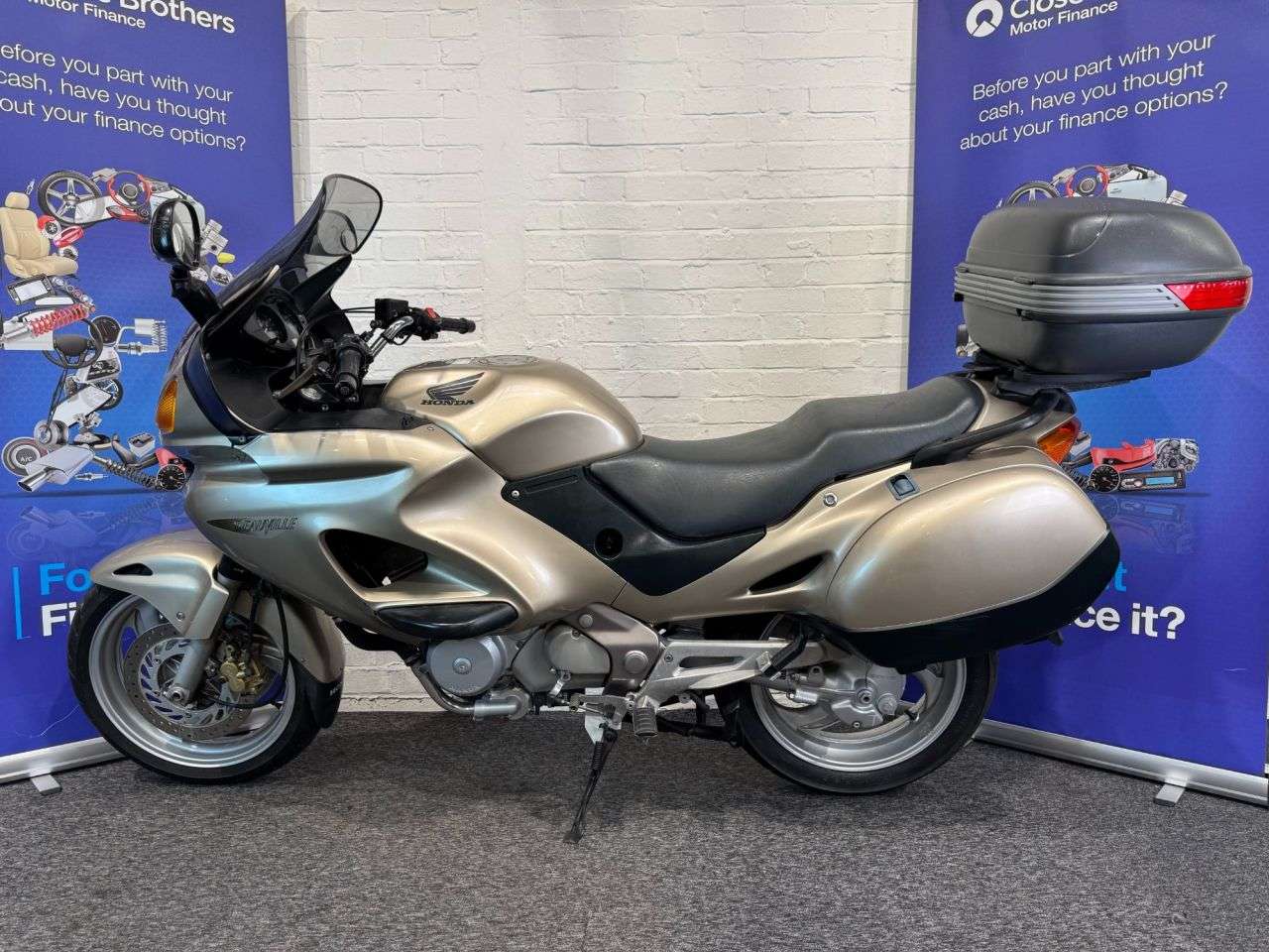 A 1999 HONDA NT650V DEAUVILLE DEAUVILLE 650 FINANCE WARRANTY DELIVERY A 1999 HONDA NT650V DEAUVILLE DEAUVILLE 650 FINANCE WARRANTY DELIVERY