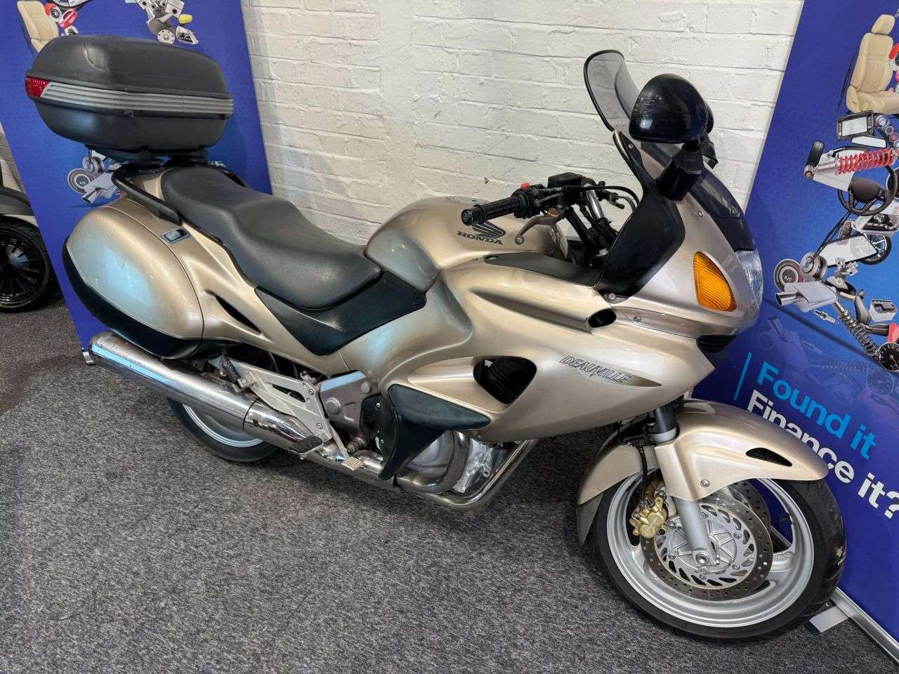 A 1999 HONDA NT650V DEAUVILLE DEAUVILLE 650 FINANCE WARRANTY DELIVERY A 1999 HONDA NT650V DEAUVILLE DEAUVILLE 650 FINANCE WARRANTY DELIVERY