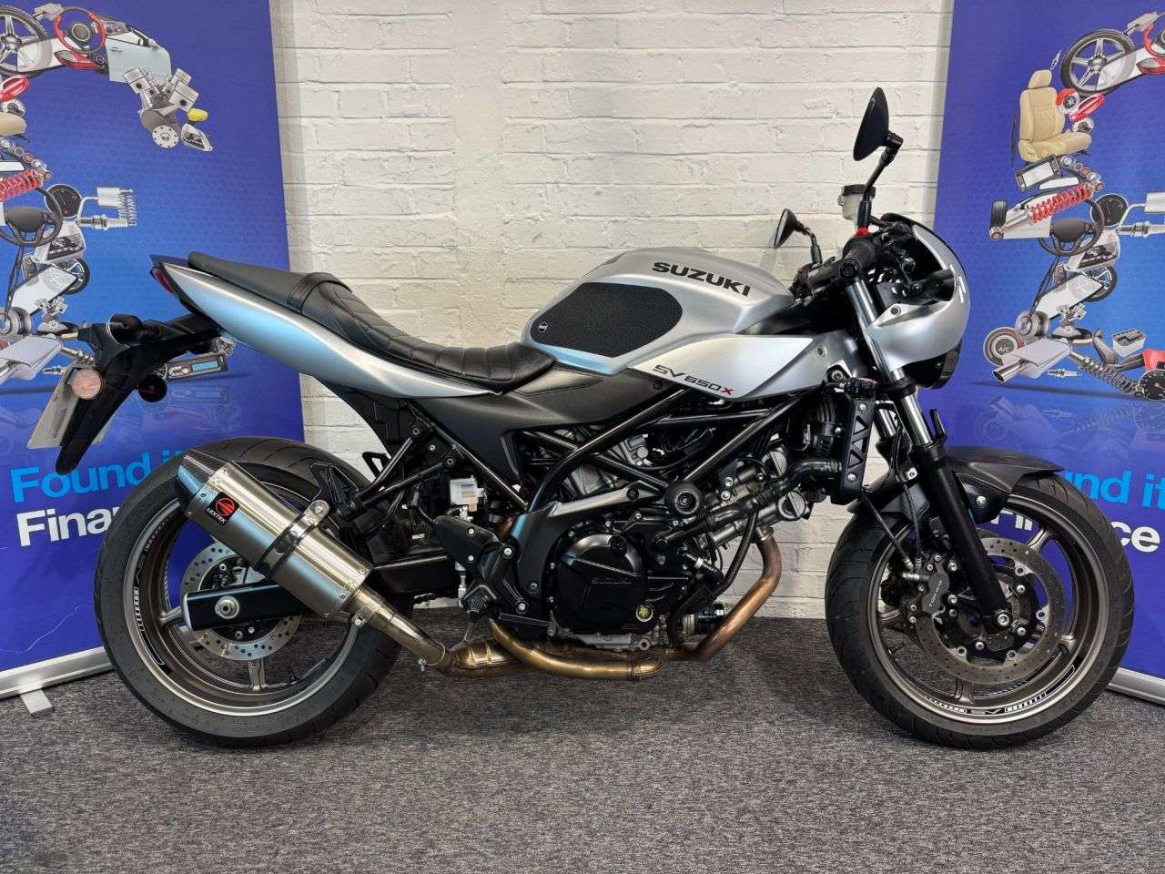 A 2022 SUZUKI SV650X SV650 X FINANCE WARRANTY DELIVERY A 2022 SUZUKI SV650X SV650 X FINANCE WARRANTY DELIVERY