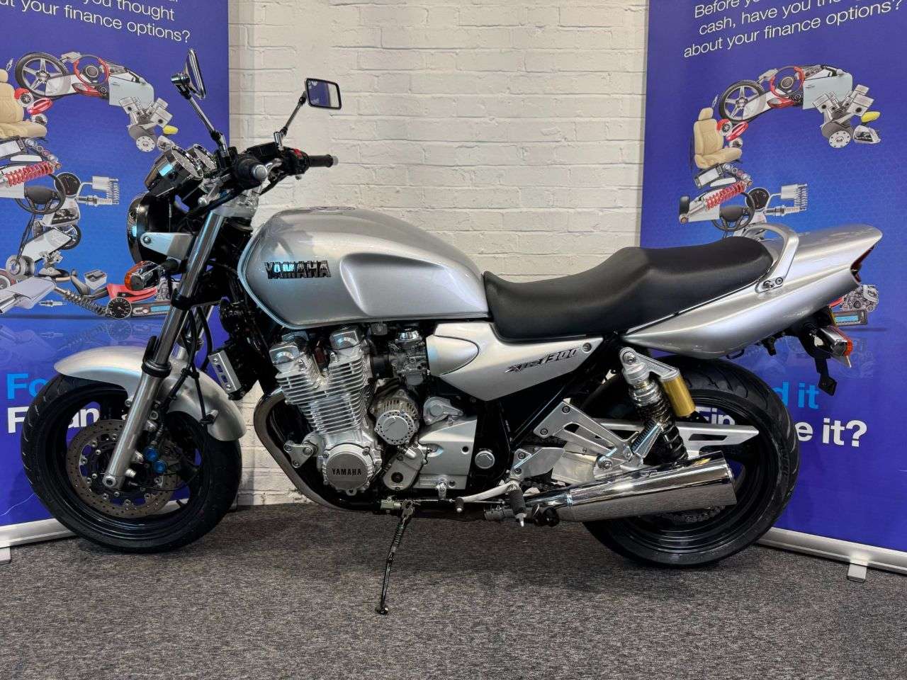 A 2000 YAMAHA XJR1300 XJR 1300 FINANCE WARRANTY DELIVERY A 2000 YAMAHA XJR1300 XJR 1300 FINANCE WARRANTY DELIVERY