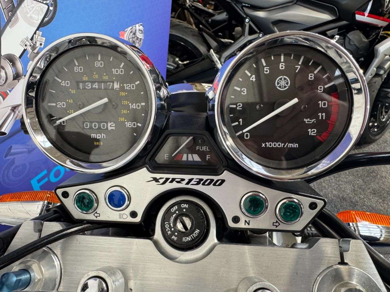2000 YAMAHA XJR1300 2000 YAMAHA XJR1300