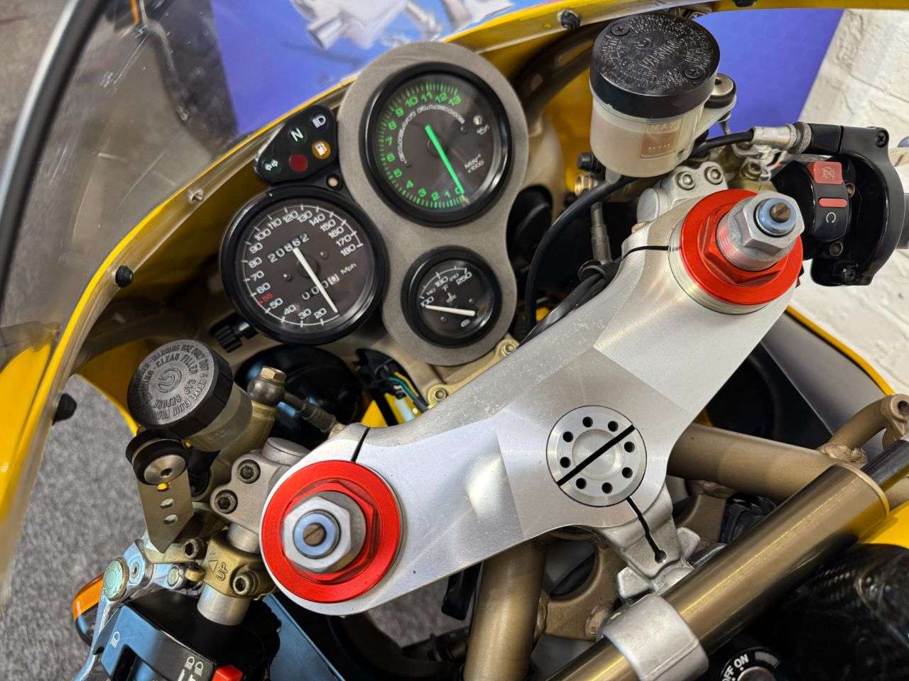 1999 DUCATI 996 1999 DUCATI 996