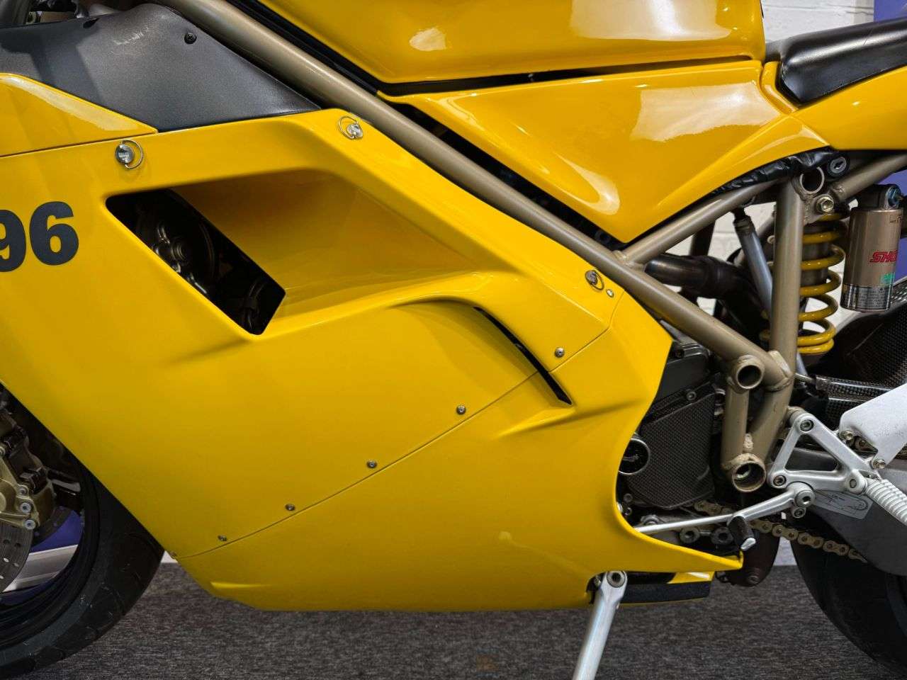 1999 DUCATI 996 1999 DUCATI 996