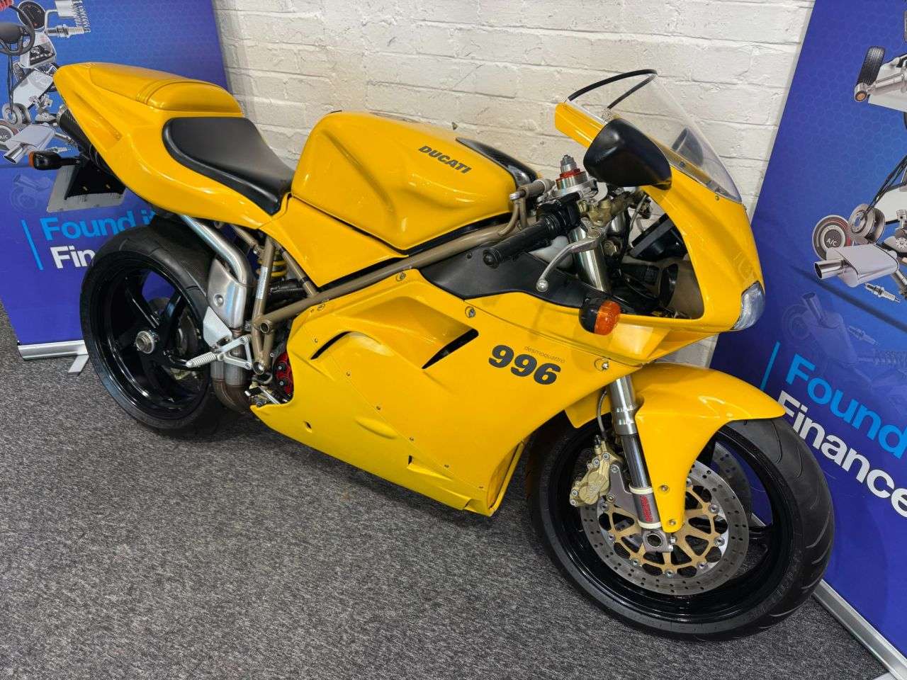 A 1999 DUCATI 996 996 BIPOSTO FINANCE WARRANTY DELIVERY A 1999 DUCATI 996 996 BIPOSTO FINANCE WARRANTY DELIVERY