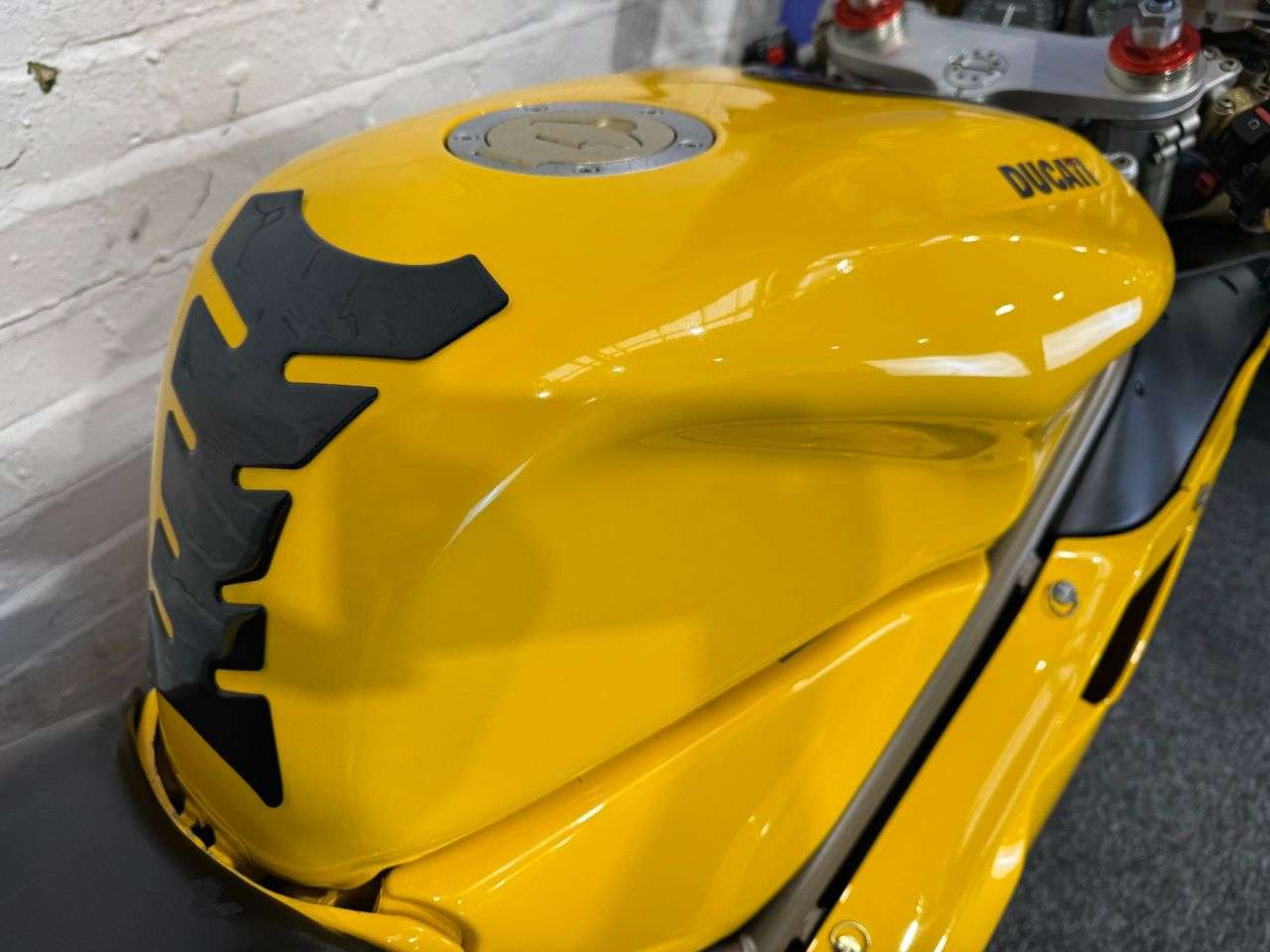 1999 DUCATI 996 1999 DUCATI 996