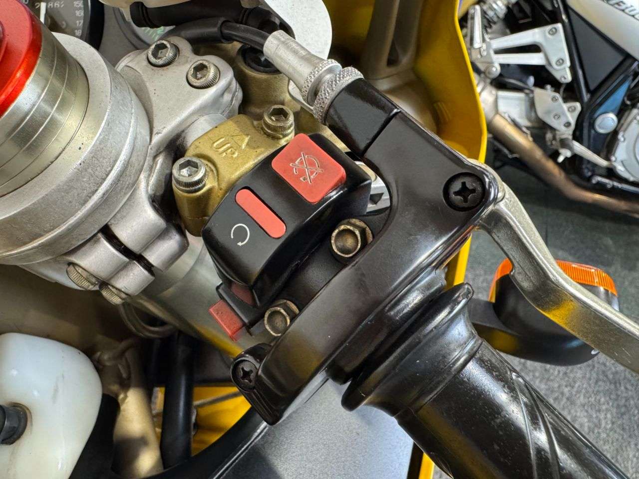 1999 DUCATI 996 1999 DUCATI 996