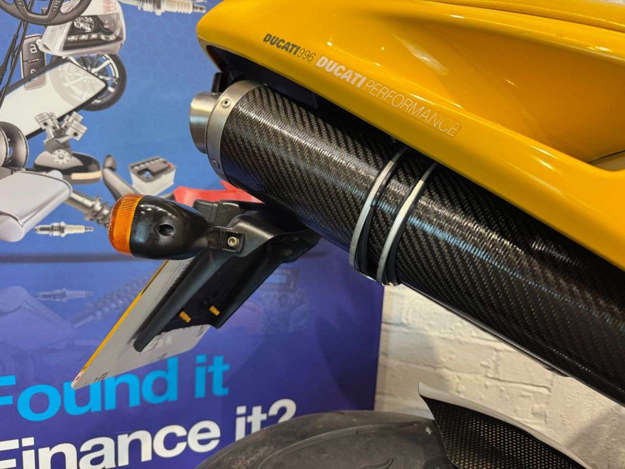 1999 DUCATI 996 1999 DUCATI 996