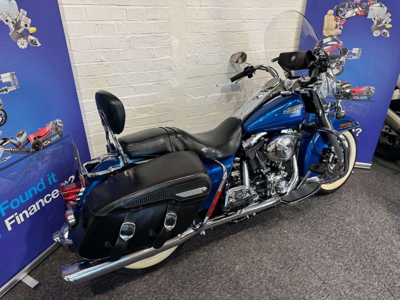 2005 HARLEY-DAVIDSON TOURING 2005 HARLEY-DAVIDSON TOURING