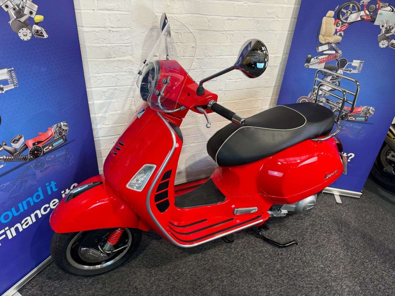 2018 PIAGGIO VESPA GTS 300 2018 PIAGGIO VESPA GTS 300