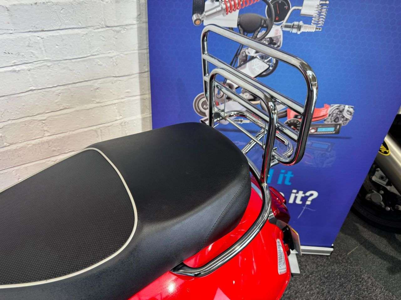 2018 PIAGGIO VESPA GTS 300 2018 PIAGGIO VESPA GTS 300