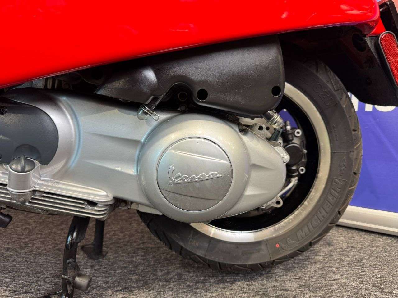 2018 PIAGGIO VESPA GTS 300 2018 PIAGGIO VESPA GTS 300