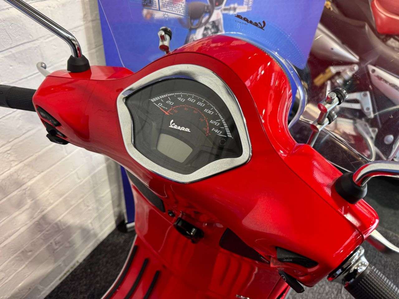 2018 PIAGGIO VESPA GTS 300 2018 PIAGGIO VESPA GTS 300