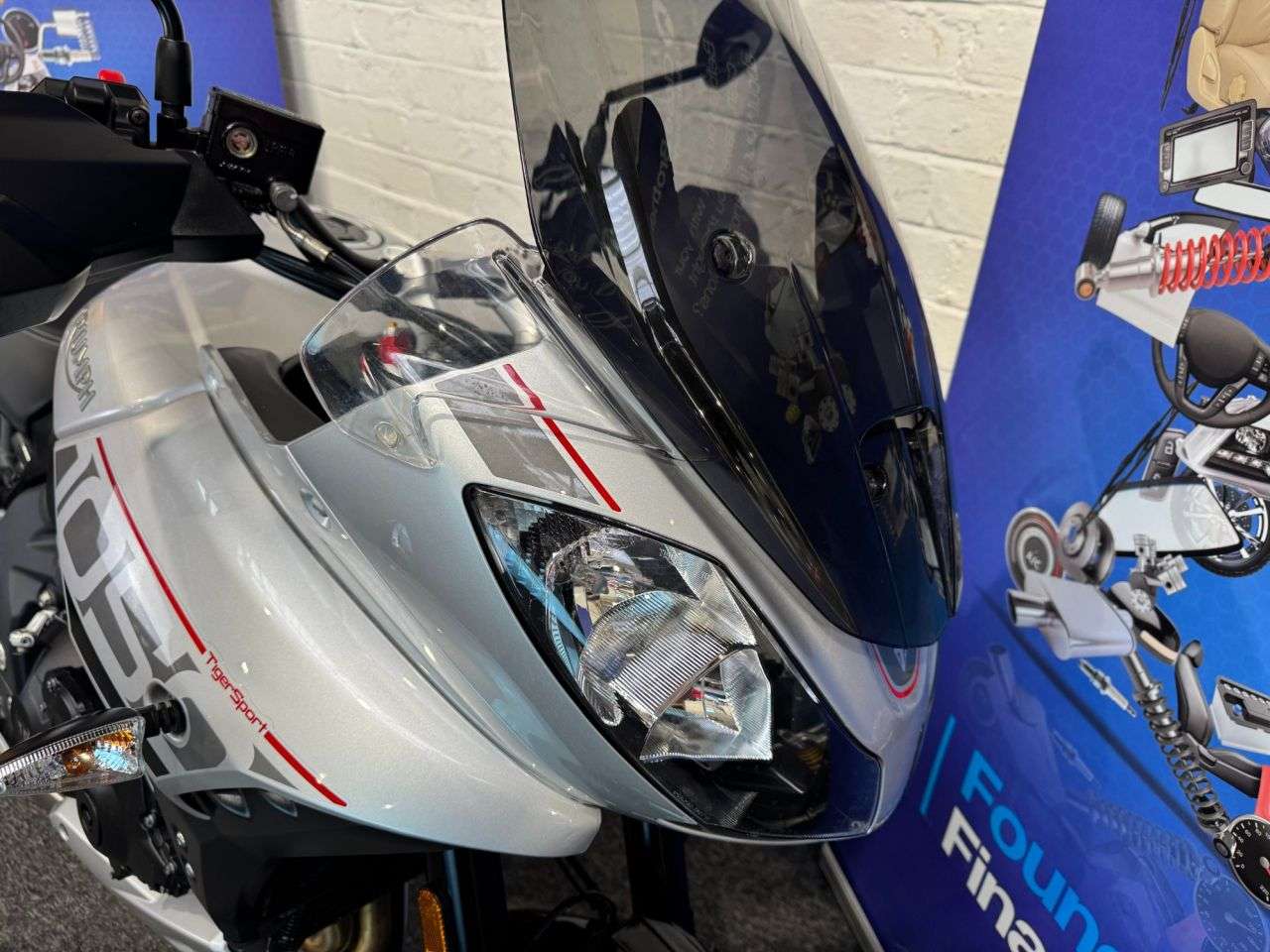 2019 TRIUMPH TIGER 1050 2019 TRIUMPH TIGER 1050