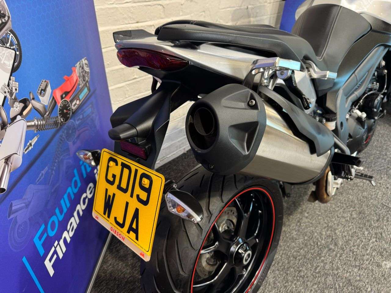 2019 TRIUMPH TIGER 1050 2019 TRIUMPH TIGER 1050