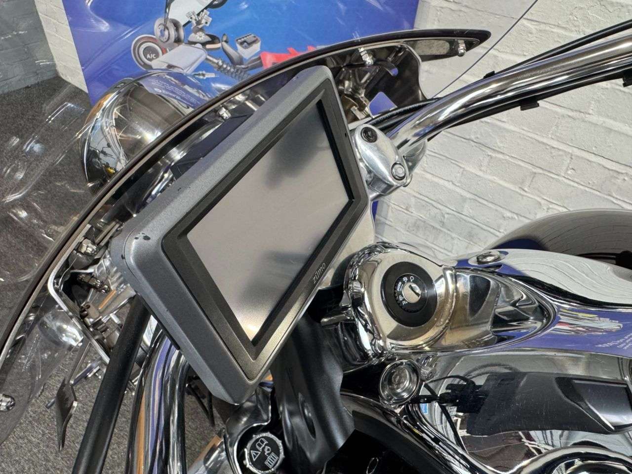 2011 TRIUMPH ROCKET TOURING 2011 TRIUMPH ROCKET TOURING