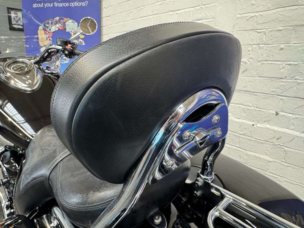 2011 TRIUMPH ROCKET TOURING 2011 TRIUMPH ROCKET TOURING