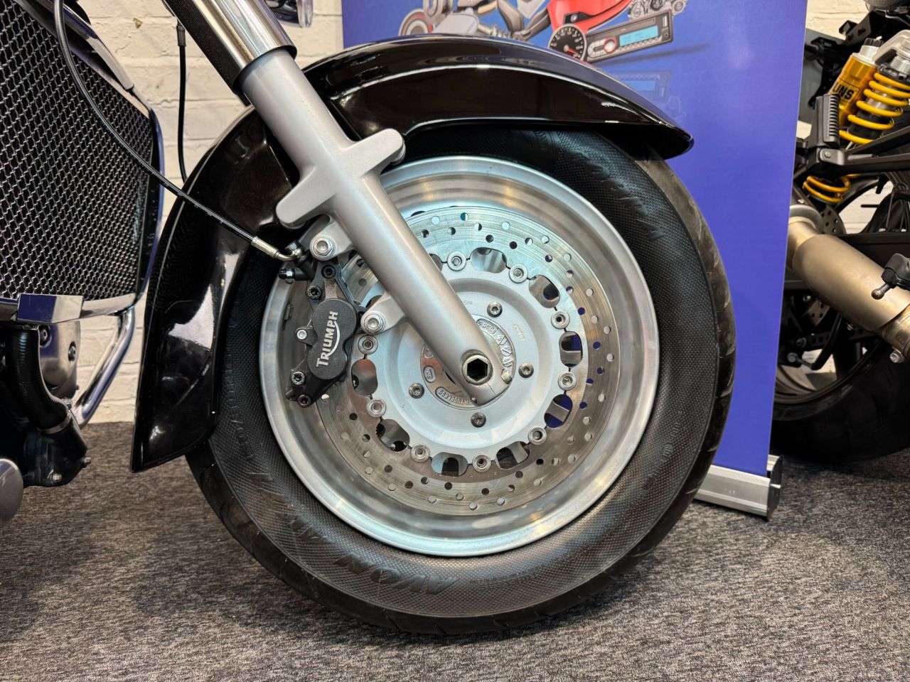 2011 TRIUMPH ROCKET TOURING 2011 TRIUMPH ROCKET TOURING