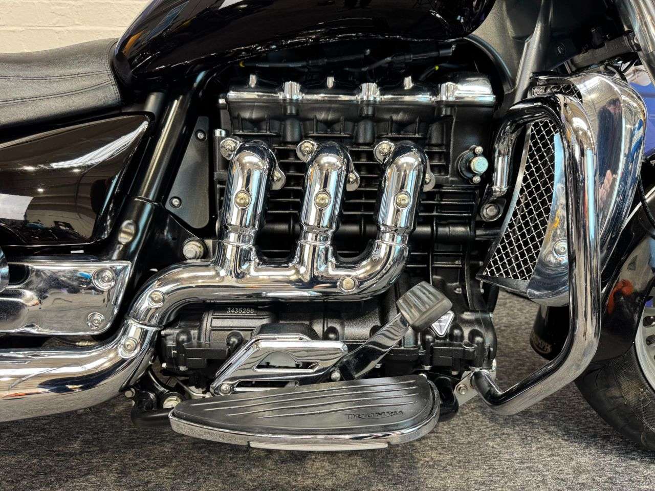 2011 TRIUMPH ROCKET TOURING 2011 TRIUMPH ROCKET TOURING