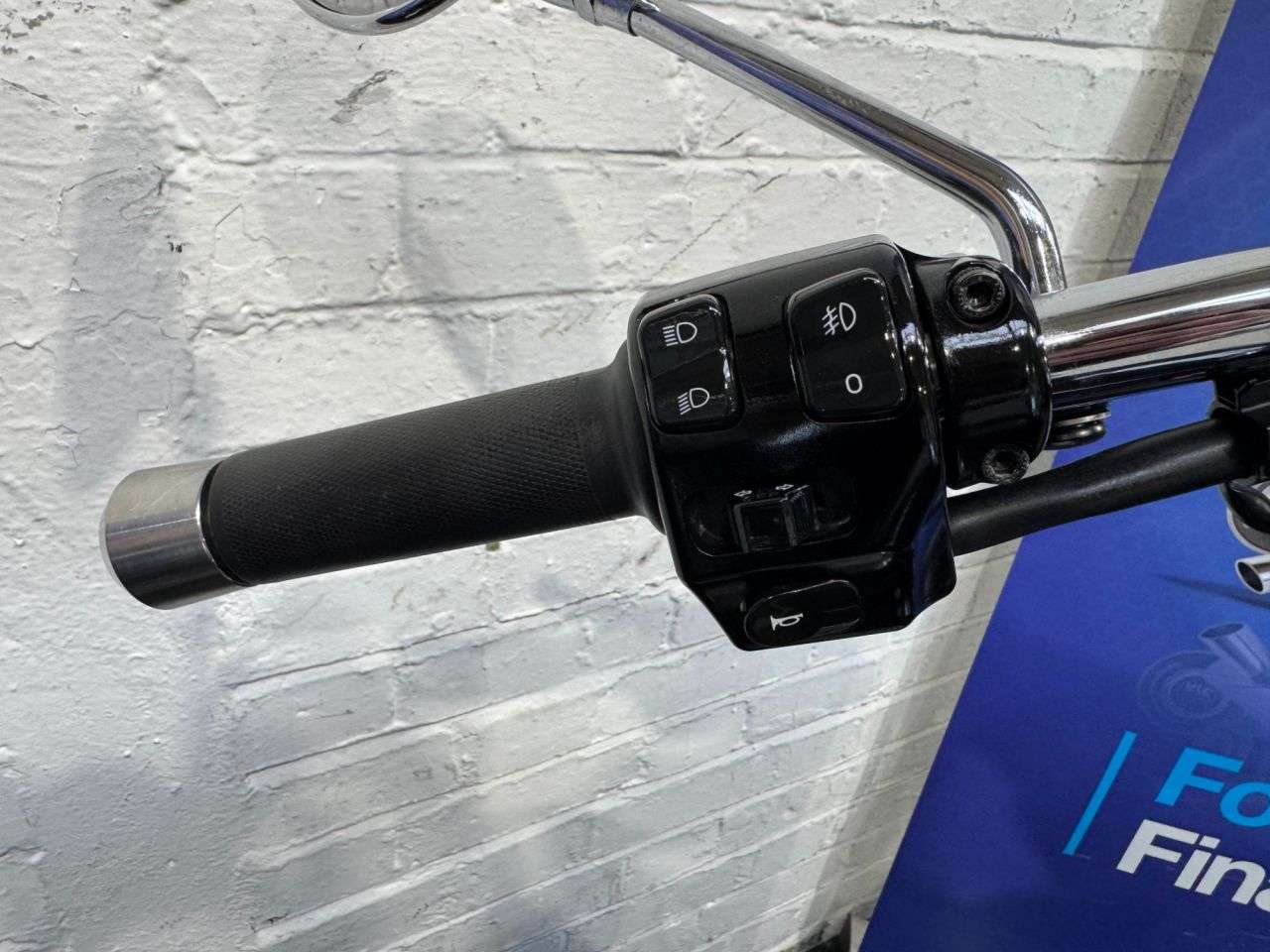 2011 TRIUMPH ROCKET TOURING 2011 TRIUMPH ROCKET TOURING