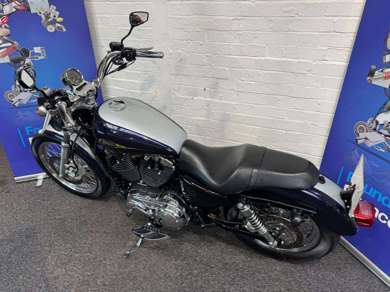 2009 HARLEY-DAVIDSON SPORTSTER 2009 HARLEY-DAVIDSON SPORTSTER
