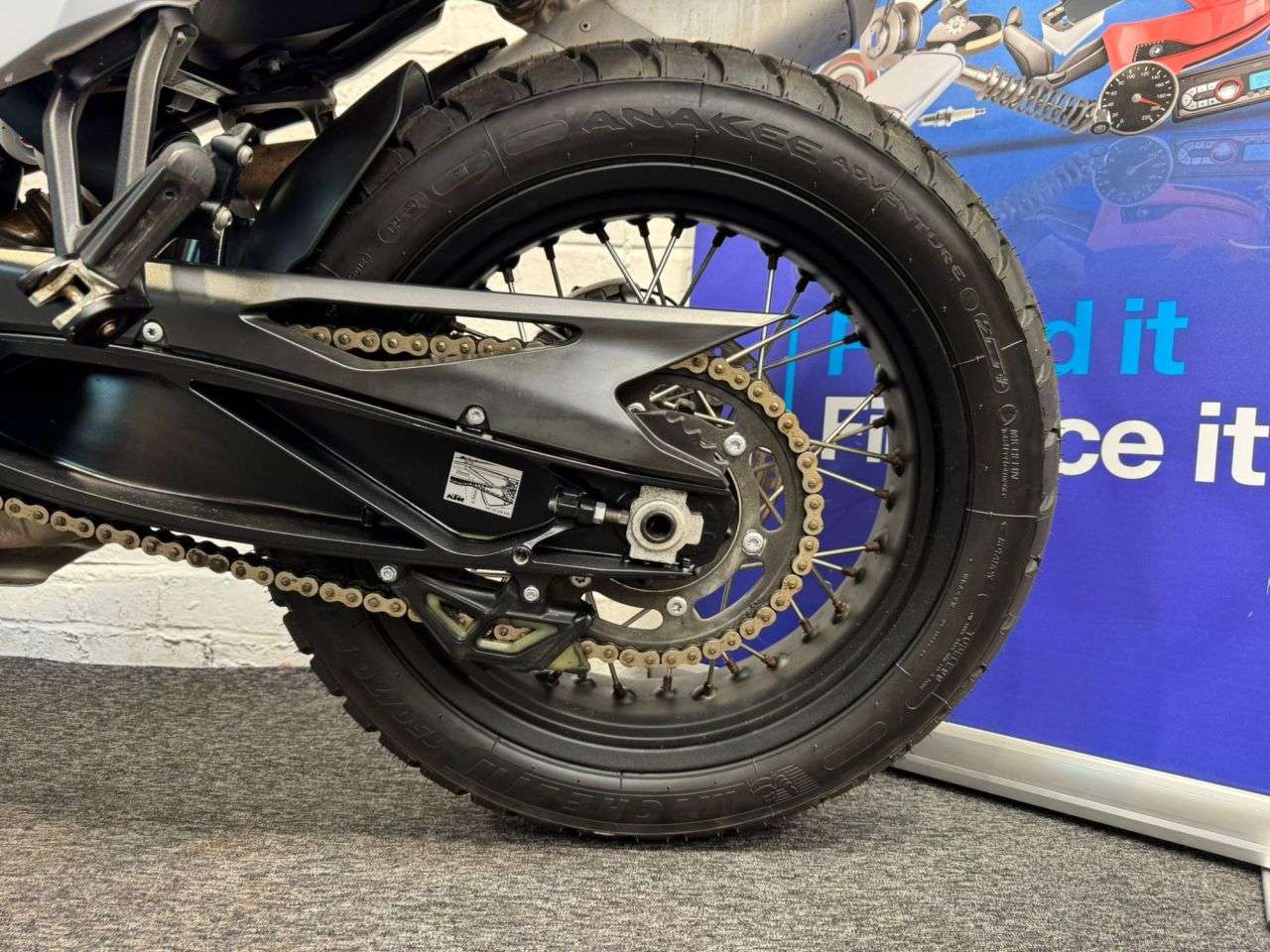 2019 KTM 790 ADVENTURE 2019 KTM 790 ADVENTURE
