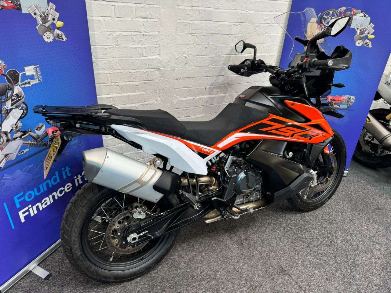 2019 KTM 790 ADVENTURE 2019 KTM 790 ADVENTURE