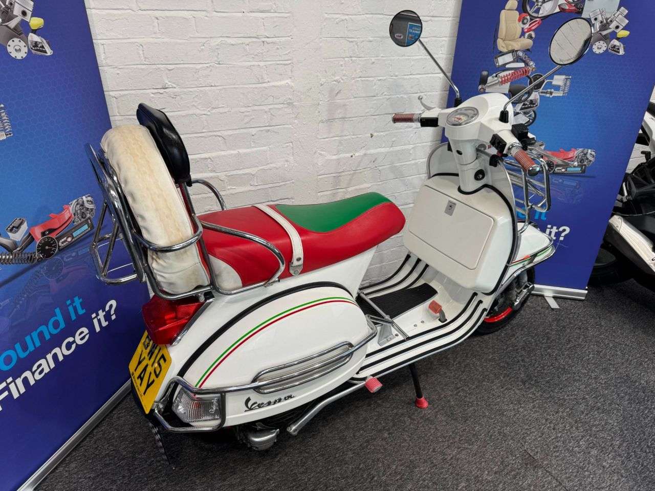2015 PIAGGIO VESPA PX 125 2015 PIAGGIO VESPA PX 125