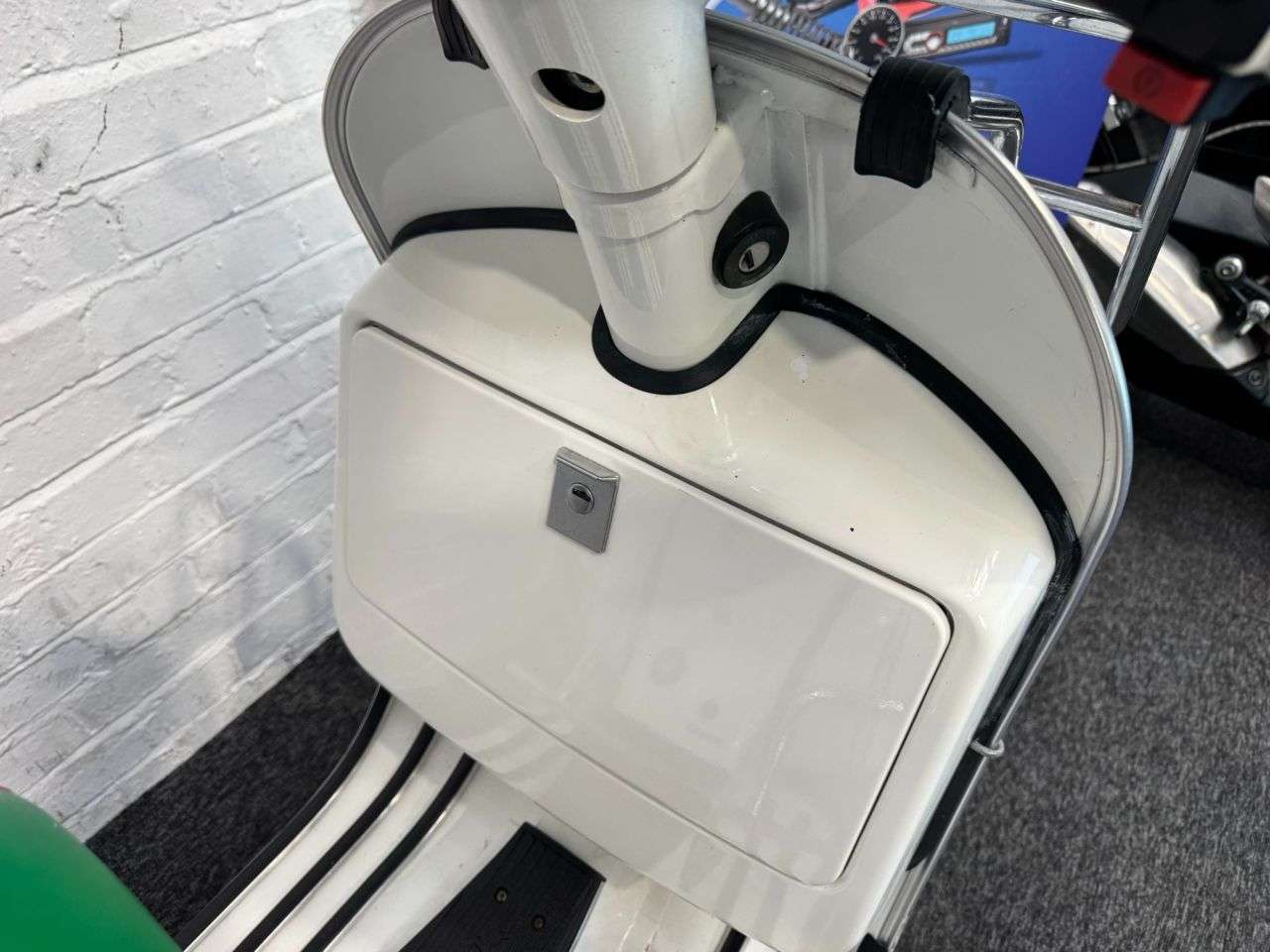 2015 PIAGGIO VESPA PX 125 2015 PIAGGIO VESPA PX 125
