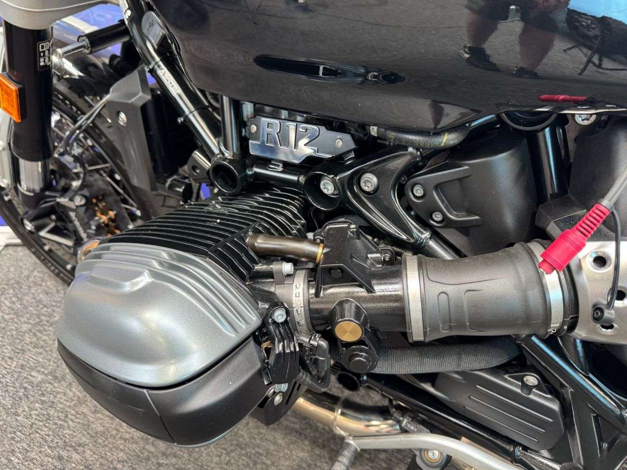 2025 BMW R 12 2025 BMW R 12