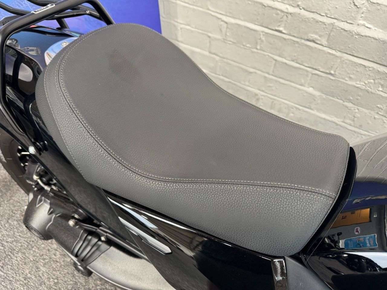 2025 BMW R 12 2025 BMW R 12