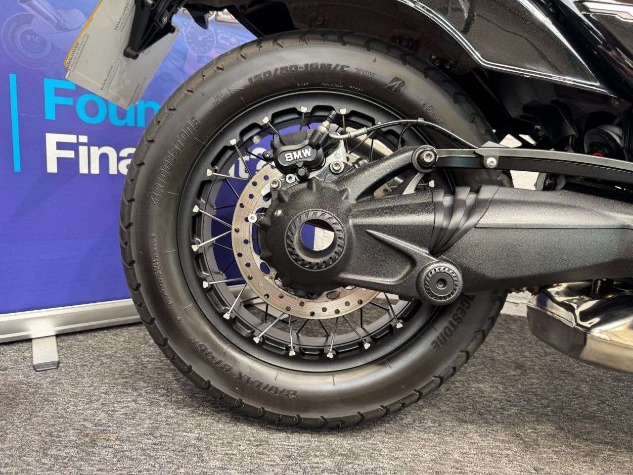 2025 BMW R 12 2025 BMW R 12
