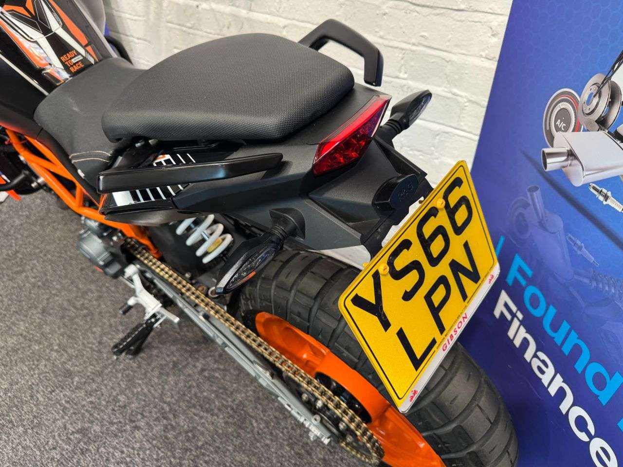 2016 KTM 390 DUKE 2016 KTM 390 DUKE
