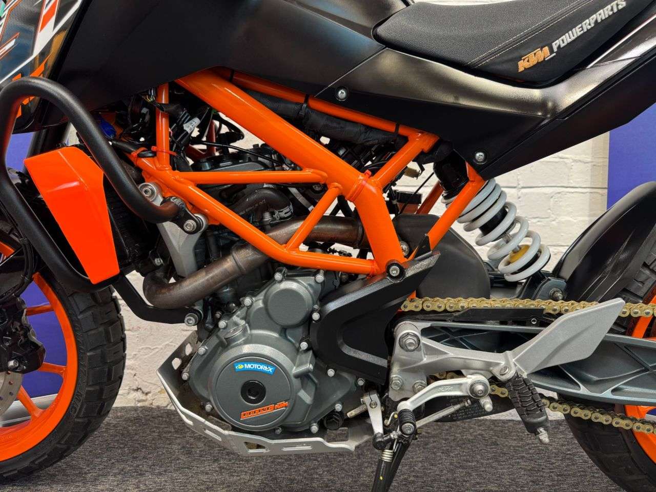 2016 KTM 390 DUKE 2016 KTM 390 DUKE