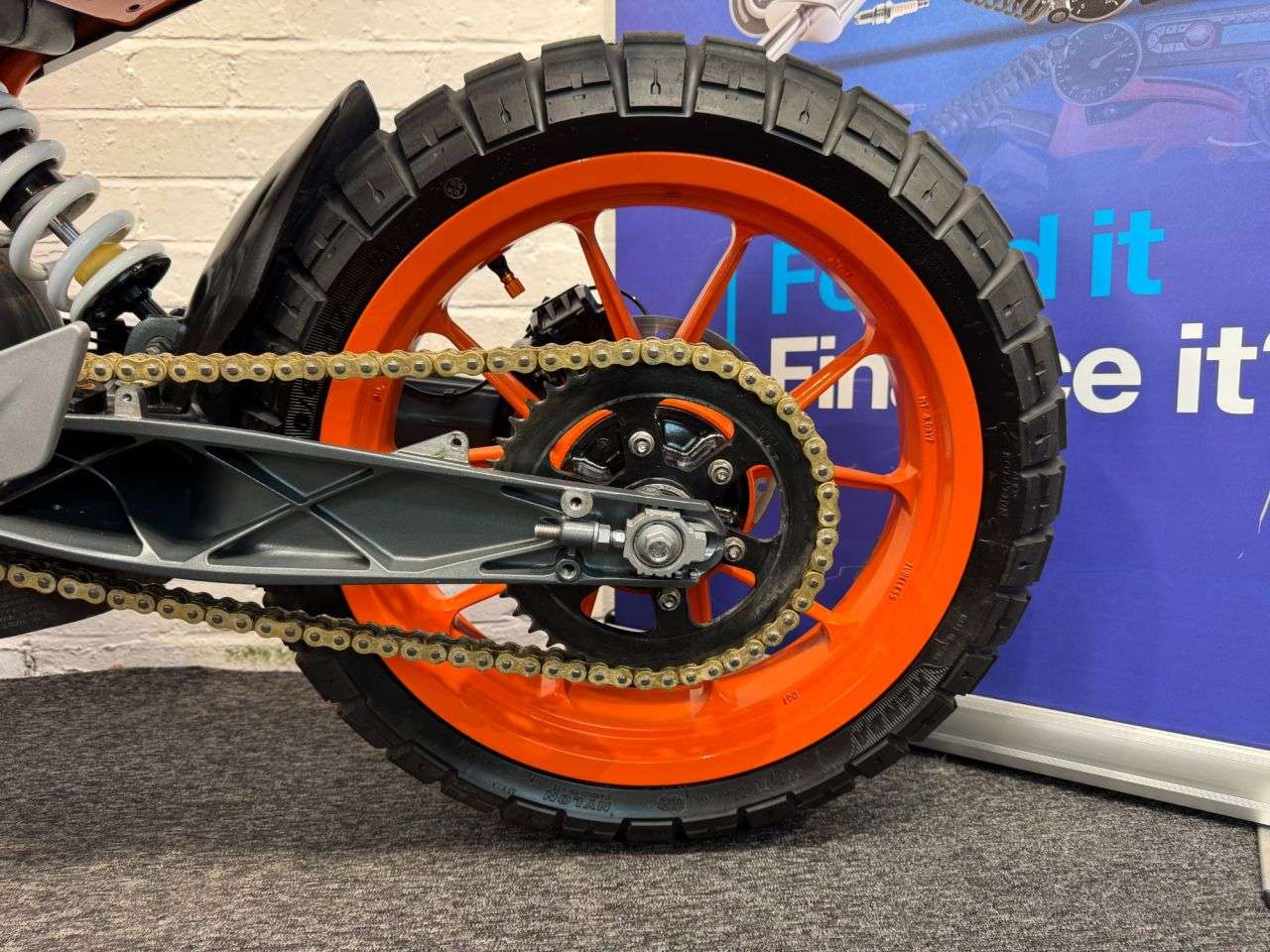 2016 KTM 390 DUKE 2016 KTM 390 DUKE