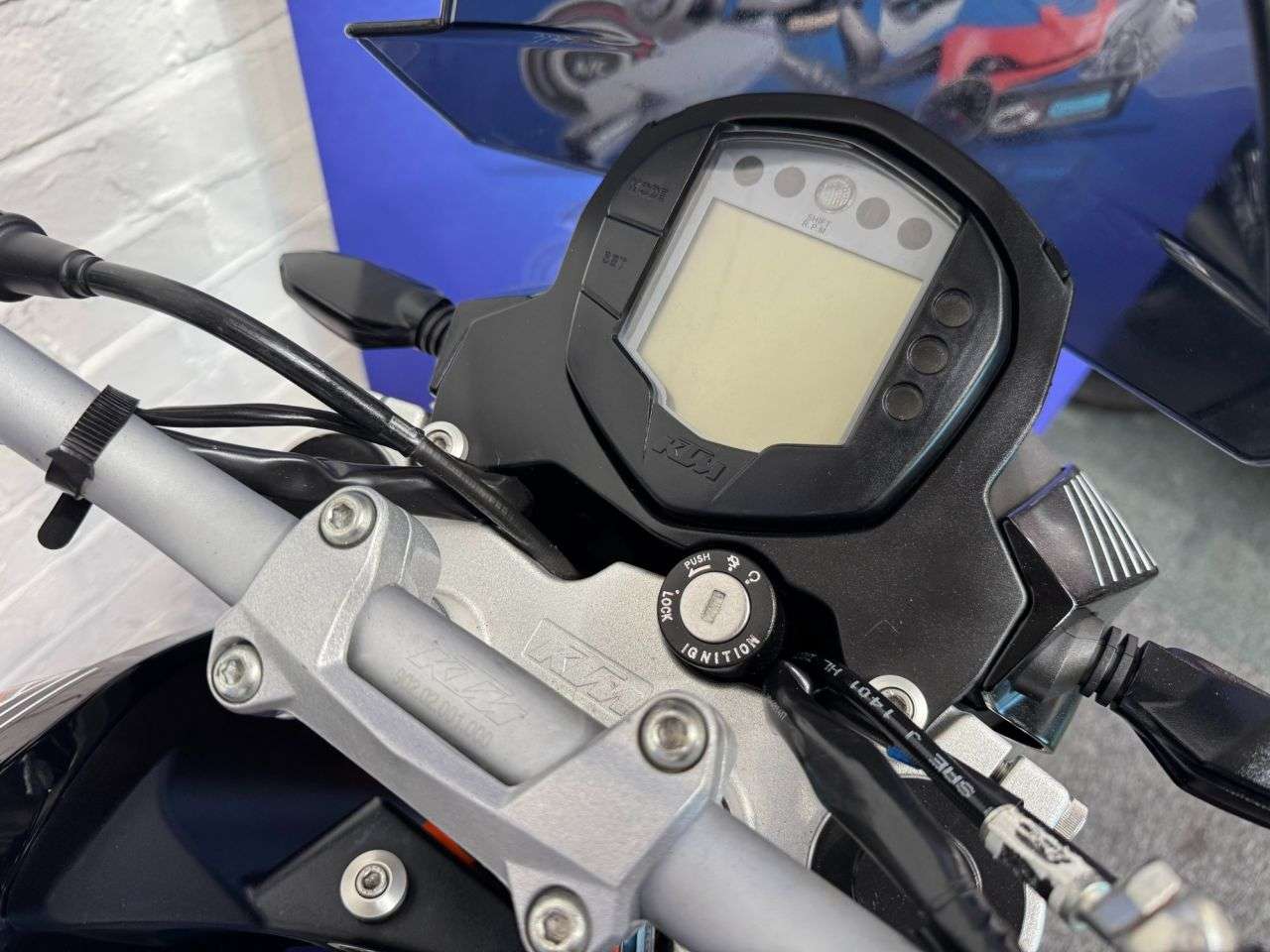 2016 KTM 390 DUKE 2016 KTM 390 DUKE