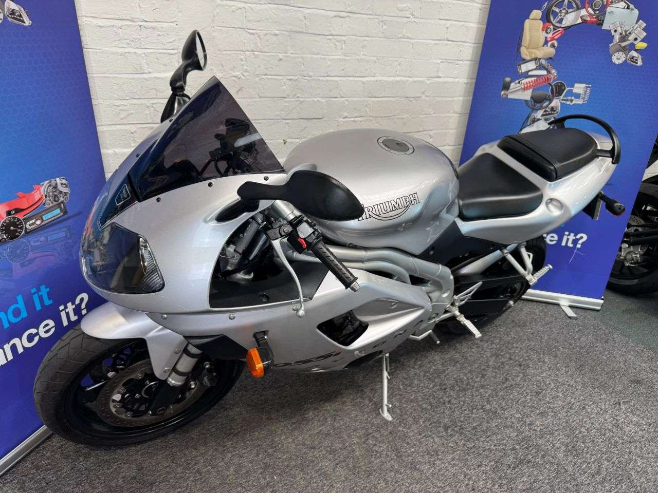 2001 TRIUMPH DAYTONA 955 2001 TRIUMPH DAYTONA 955