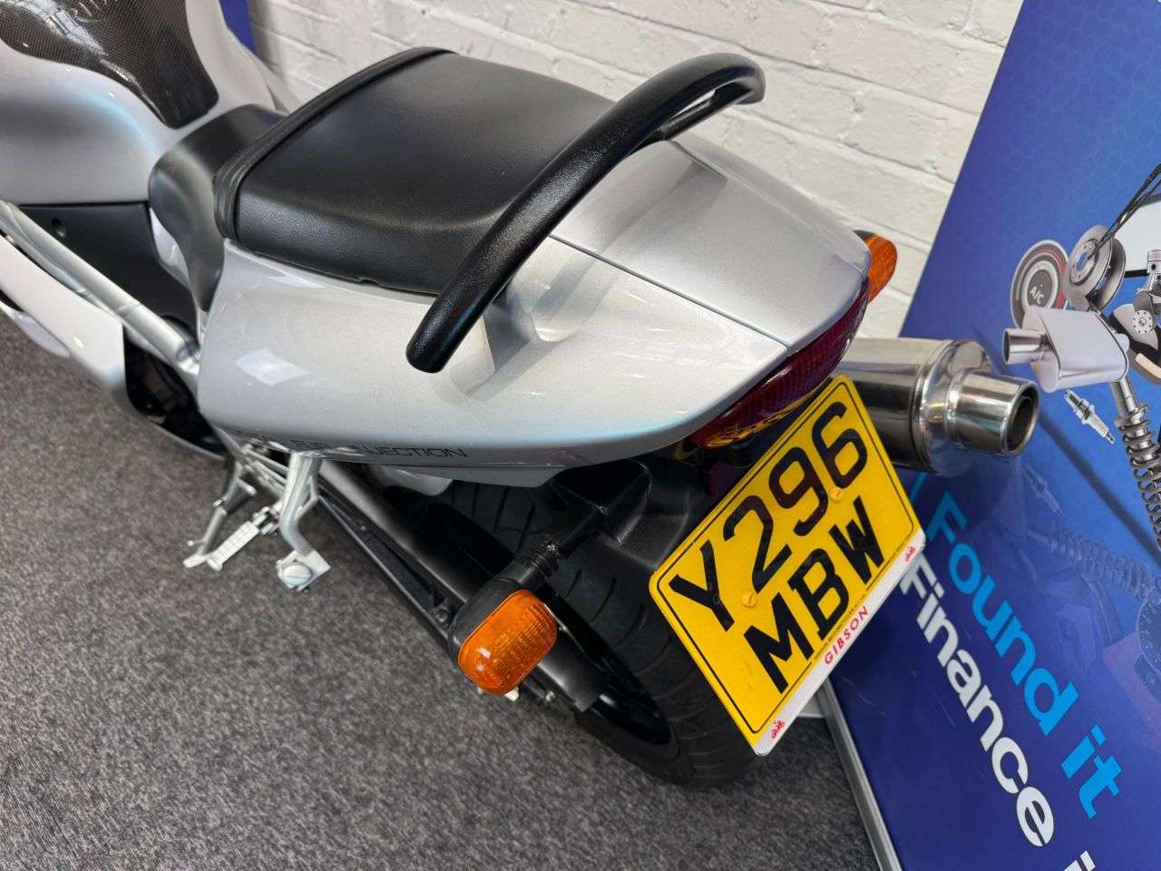2001 TRIUMPH DAYTONA 955 2001 TRIUMPH DAYTONA 955