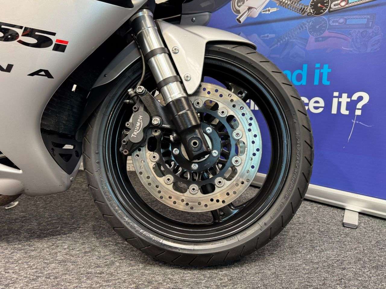 2001 TRIUMPH DAYTONA 955 2001 TRIUMPH DAYTONA 955