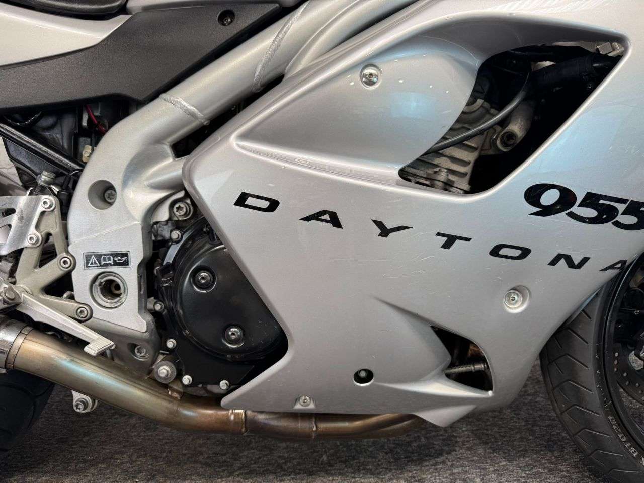 2001 TRIUMPH DAYTONA 955 2001 TRIUMPH DAYTONA 955