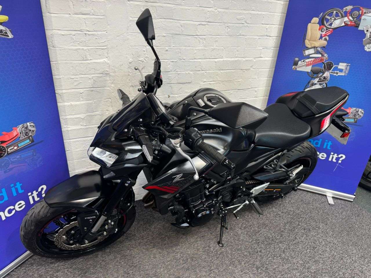 2021 KAWASAKI Z900 2021 KAWASAKI Z900