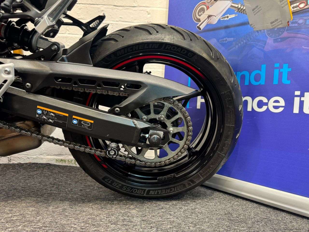 2021 KAWASAKI Z900 2021 KAWASAKI Z900