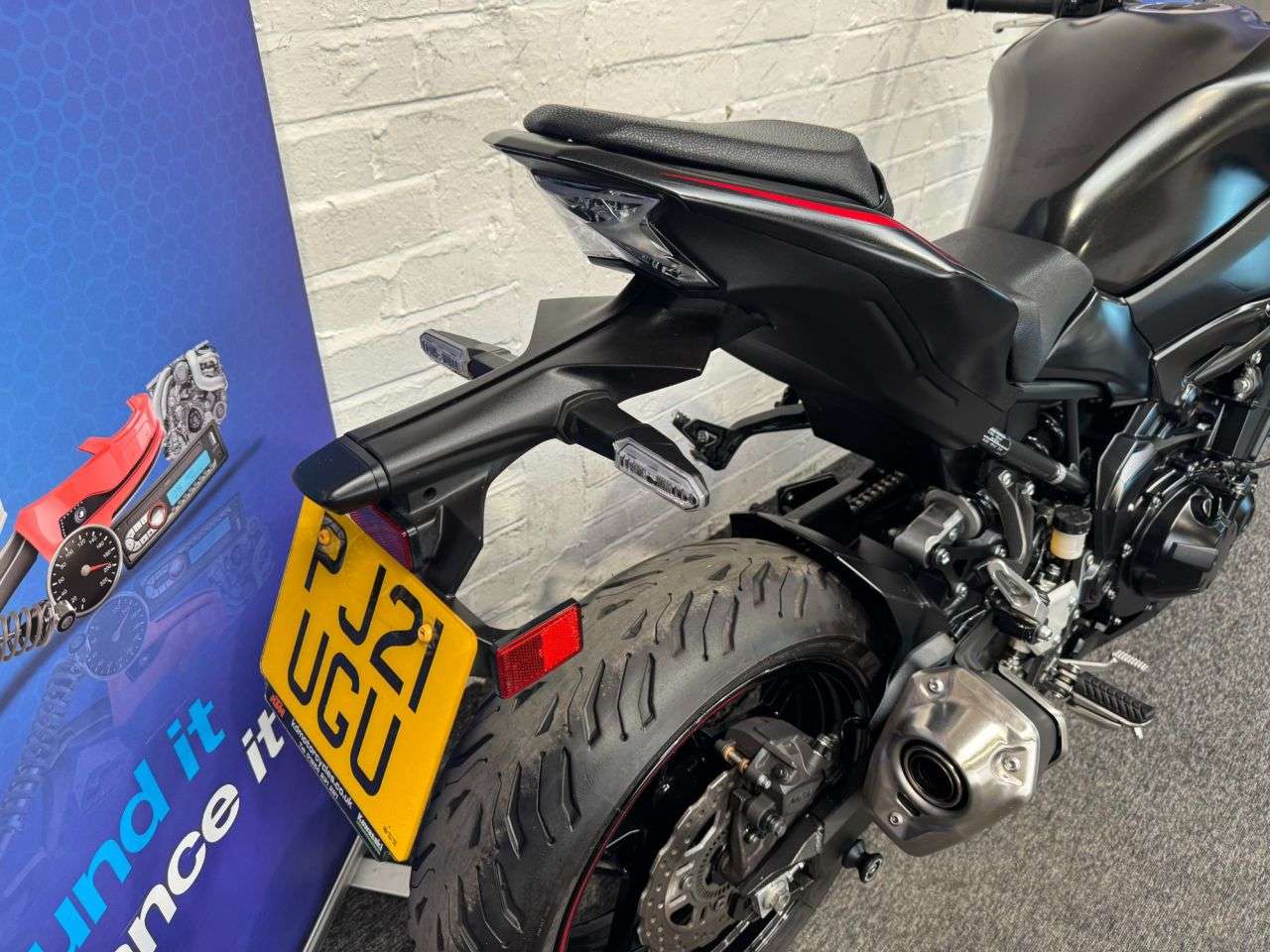 2021 KAWASAKI Z900 2021 KAWASAKI Z900